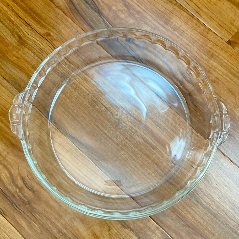 PYREX Pie Dish Vintage